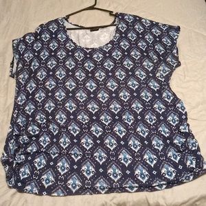 Blue short sleeve t-shirt